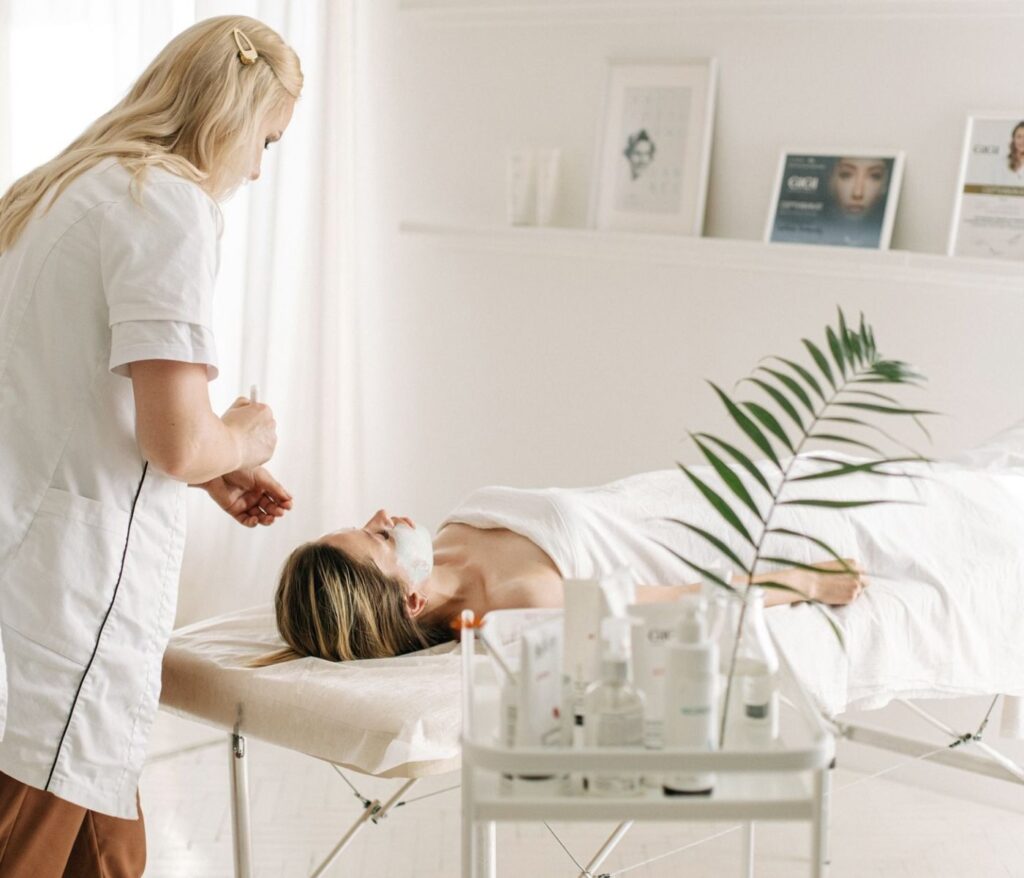 Institut beauté : 5 idées reçues qui vous trompent