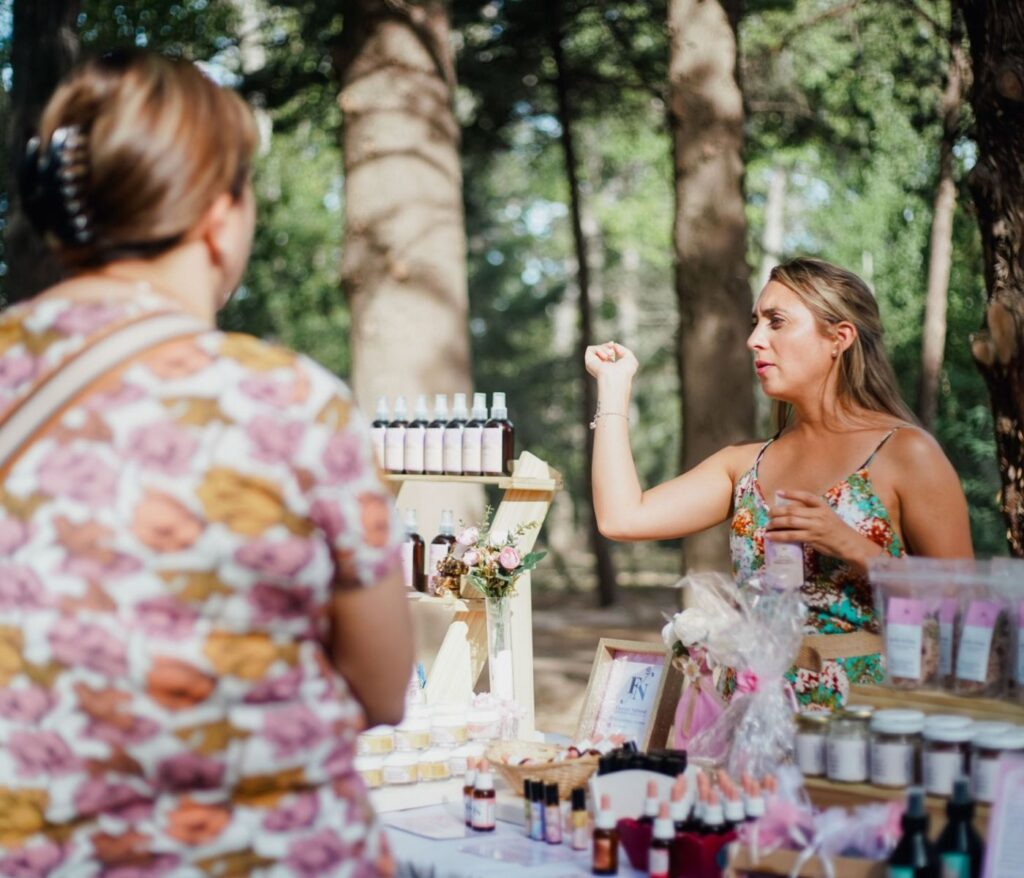 Vendre des cosmétiques maison : règles et étapes clés